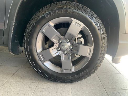 Used 2025 Honda Ridgeline TrailSport image 25