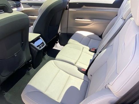 Certified 2025 Volvo EX90 Ultra image 16