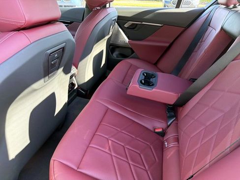 Used 2026 BMW 530i RWD image 12