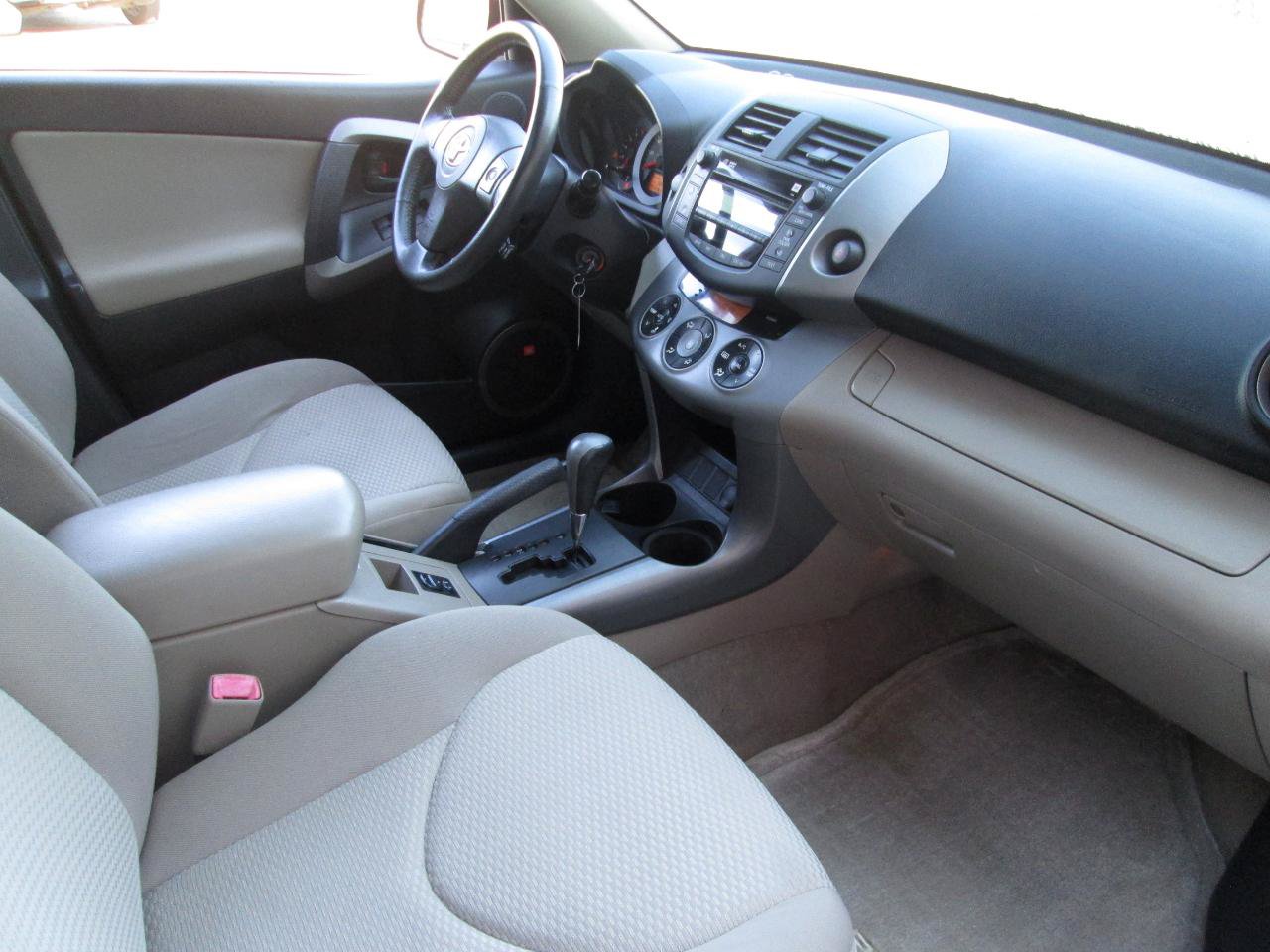 Used 2007 Toyota RAV4 Limited AWD/4WD image 8
