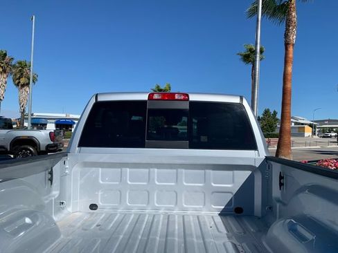 Used 2026 RAM 2500 Laramie AWD/4WD image 10