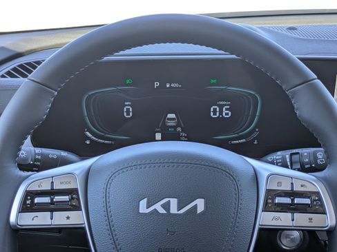 New 2025 Kia Telluride LX image 34