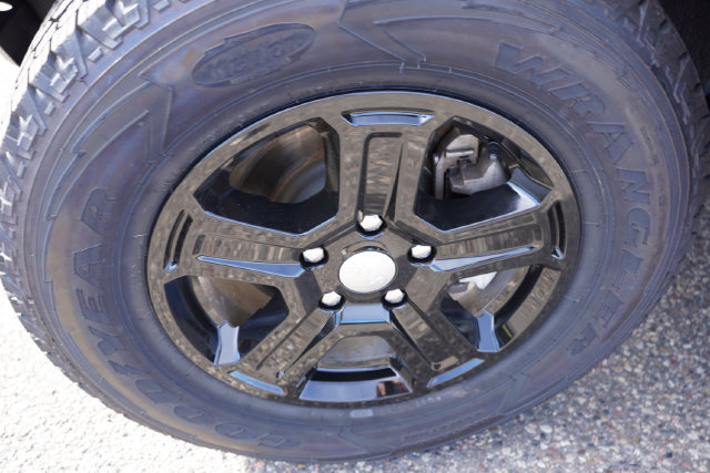 Used 2021 Jeep Wrangler Sport AWD/4WD image 15