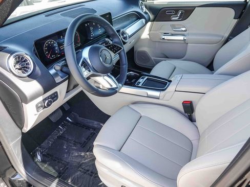 New 2026 Mercedes-Benz GLB 250 image 16