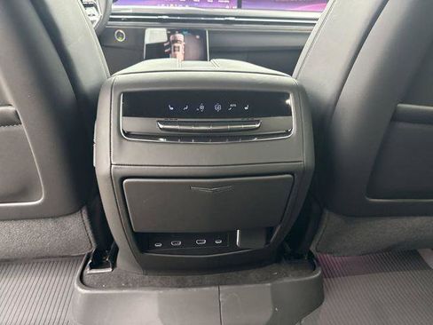 New 2026 Cadillac Escalade Platinum Sport w/ LPO, ONYX Package image 13