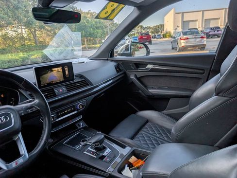 Used 2018 Audi SQ5 Premium Plus w/ S Sport Package AWD/4WD image 14