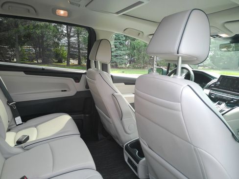 Used 2025 Honda Odyssey Touring image 22