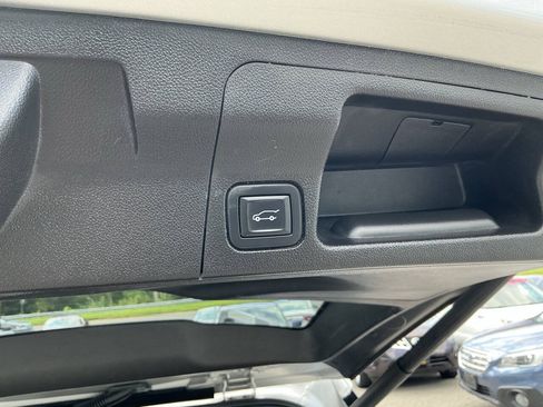 Used 2020 GMC Acadia SLE w/ Driver Convenience Package AWD/4WD image 34