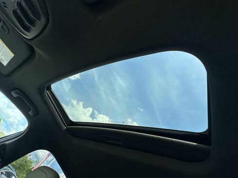 Certified 2024 Buick Envista Avenir image 32