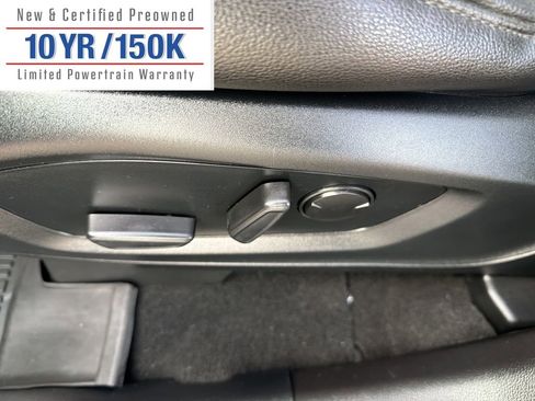 Used 2020 Ford Explorer XLT w/ Equipment Group 202A image 16