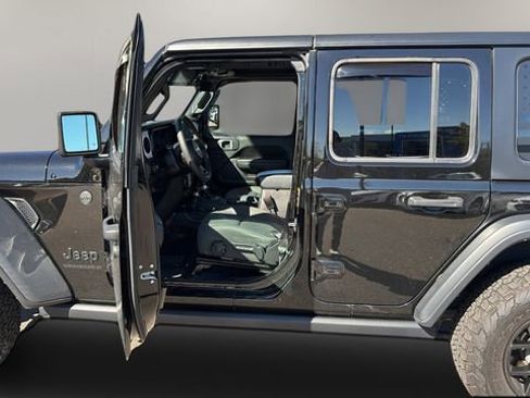 Used 2024 Jeep Wrangler Willys image 13