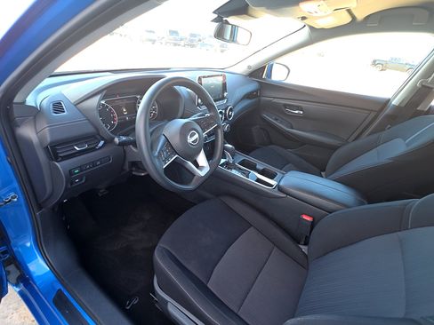 Used 2024 Nissan Sentra SV image 11