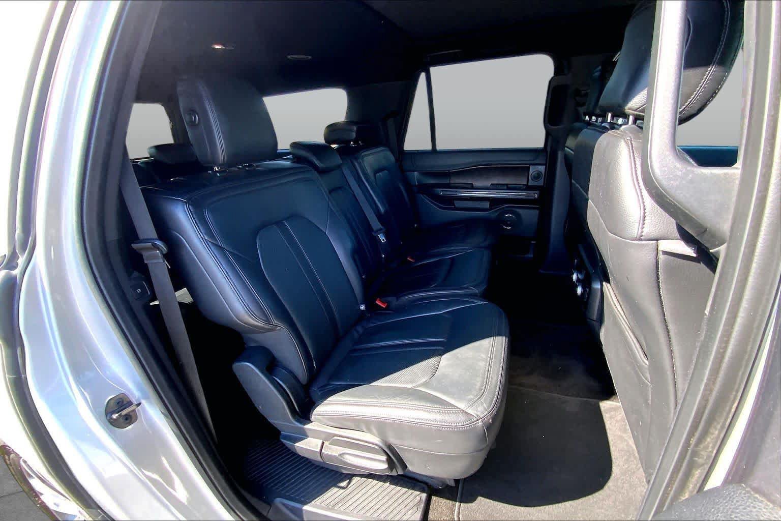 Used 2018 Ford Expedition Max Limited RWD image 20