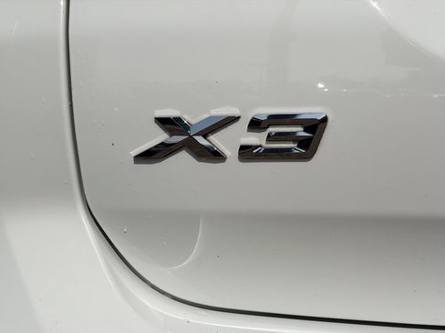 Used 2022 BMW X3 sDrive30i w/ M Sport Package image 11