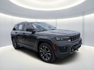 Used 2025 Jeep Grand Cherokee Overland w/ Adv Protech Group III AWD/4WD video 1