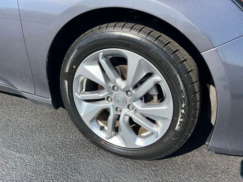 Used 2019 Honda Accord LX image 10