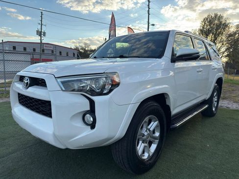 Used 2016 Toyota 4Runner SR5 Premium image 2