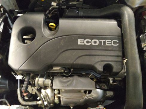 Used 2022 Chevrolet Equinox LS image 30