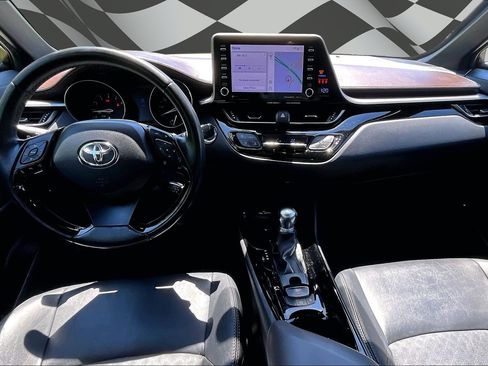 Used 2019 Toyota C-HR Limited FWD image 15