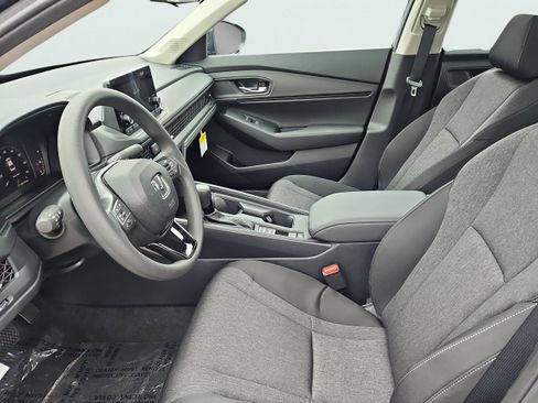 New 2025 Honda Accord SE image 18