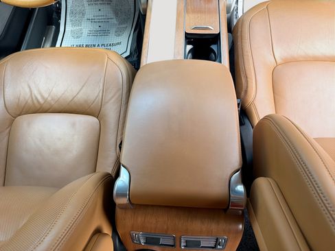 Used 2018 Land Rover Range Rover Autobiography AWD/4WD image 24
