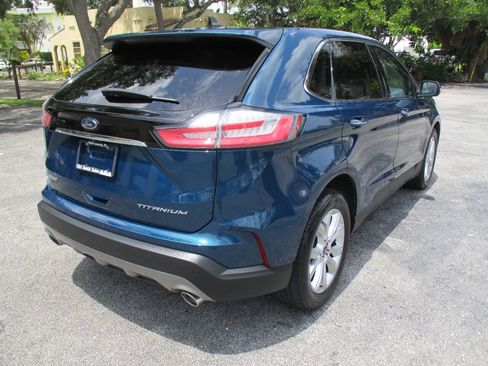 Used 2020 Ford Edge Titanium w/ Equipment Group 301A FWD image 9