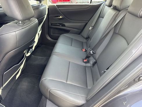 Used 2024 Lexus ES 350 w/ Premium Package FWD image 23