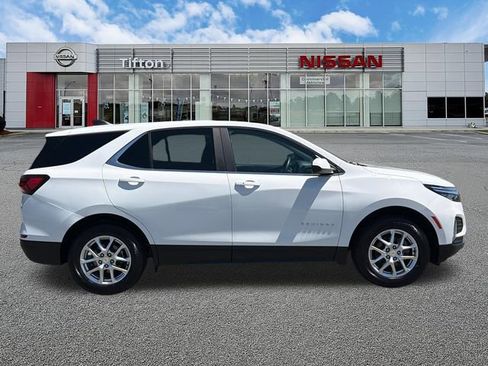 Used 2023 Chevrolet Equinox LT AWD/4WD image 8