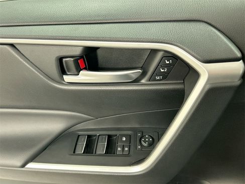 Used 2024 Toyota RAV4 XLE Premium image 11