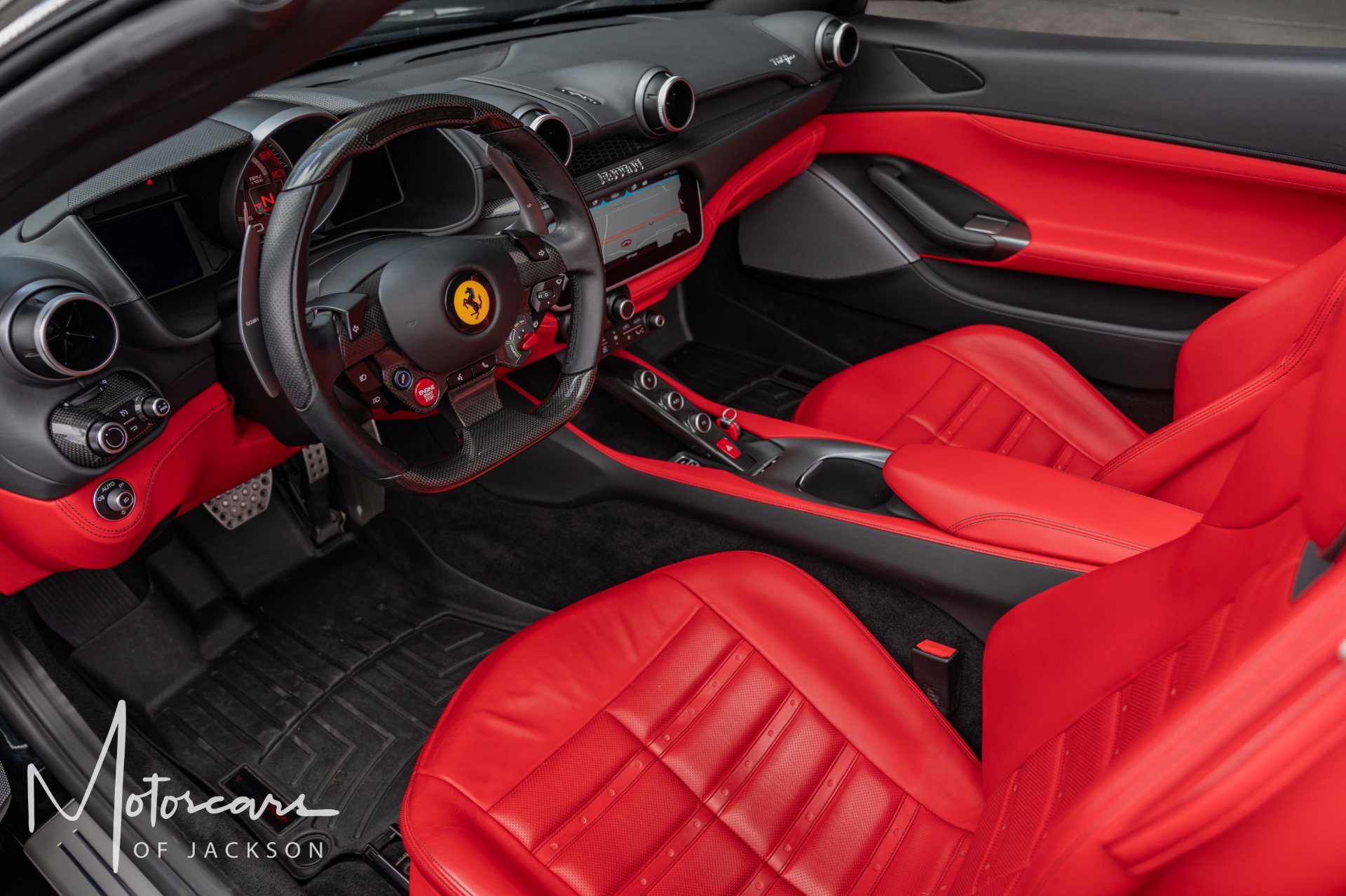 Used 2019 Ferrari Portofino RWD image 32
