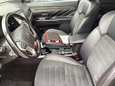 Used 2021 Mitsubishi Outlander LE AWD/4WD image 26