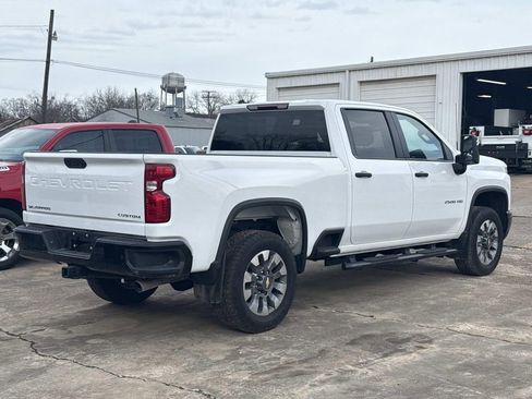 Used 2025 Chevrolet Silverado 2500 Custom w/ Custom Value Package image 5