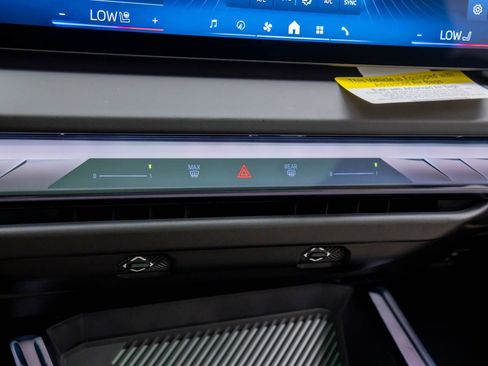 Used 2026 BMW X3 xDrive30 w/ Premium Package image 28