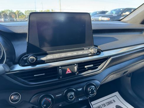 Used 2021 Kia Forte GT-Line image 17