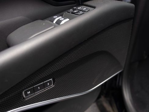 Used 2025 Lotus Emira RWD image 15