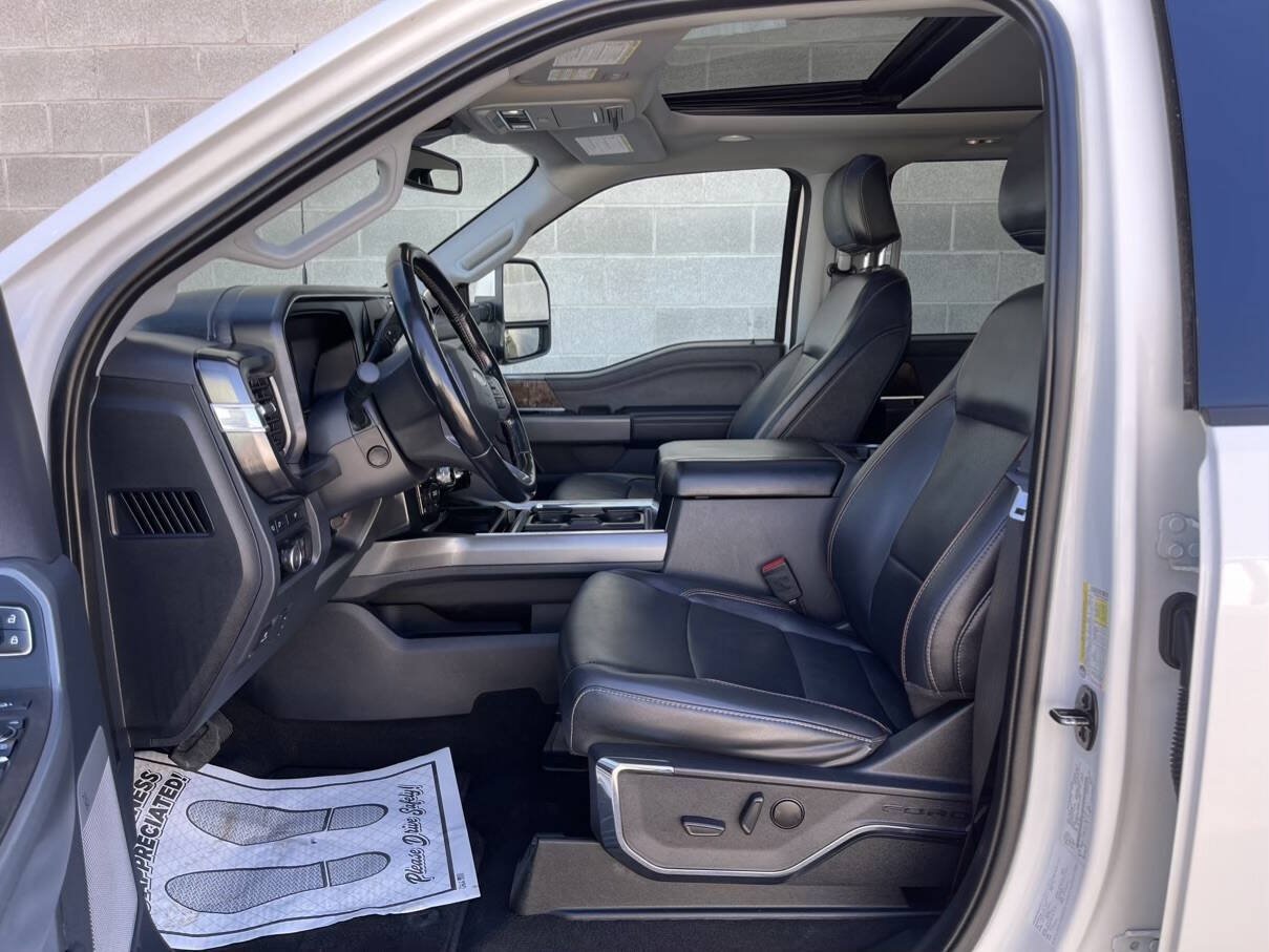 Used 2023 Ford F350 Lariat w/ Lariat Ultimate Package AWD/4WD image 7