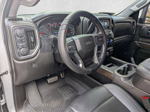 Used 2022 Chevrolet Silverado 1500 RST w/ LPO, Blackout Package image 10