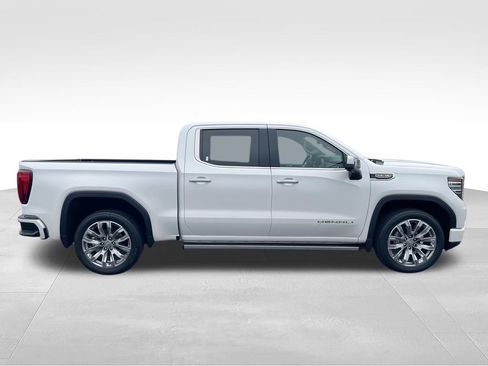 Used 2024 GMC Sierra 1500 Denali w/ Denali Reserve Package AWD/4WD image 9