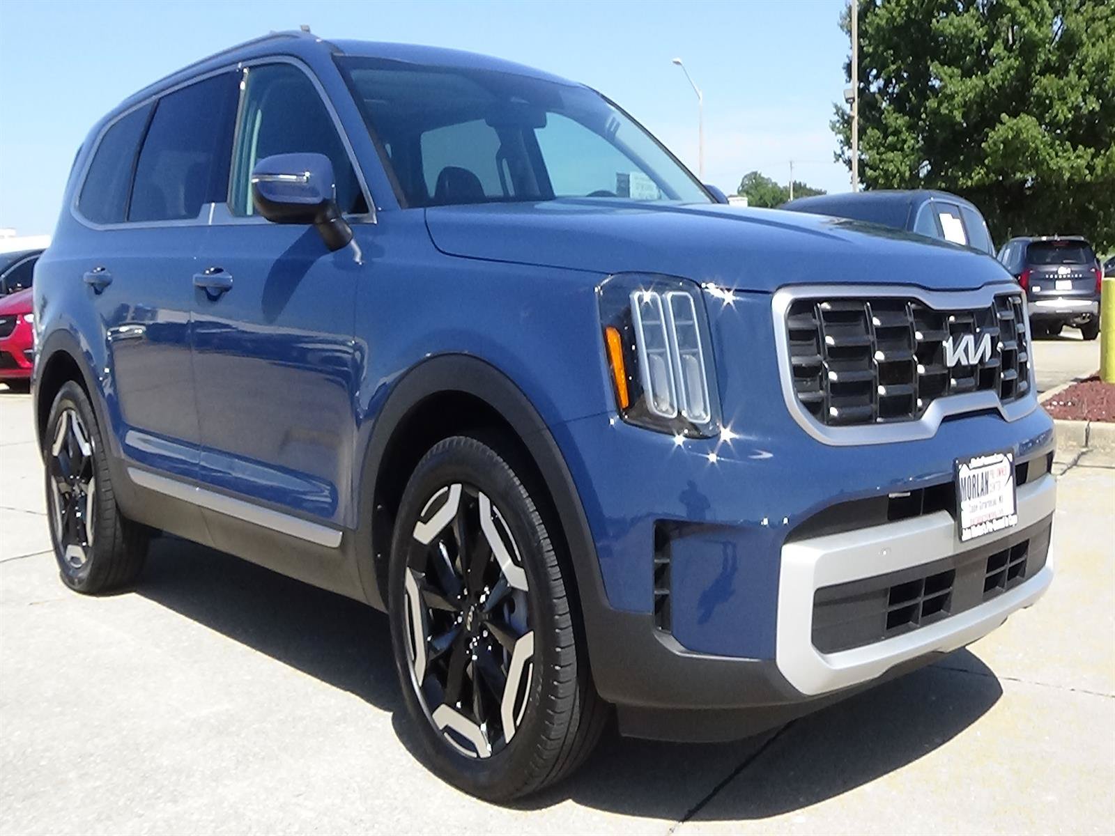 Used 2025 Kia Telluride S AWD/4WD image 5