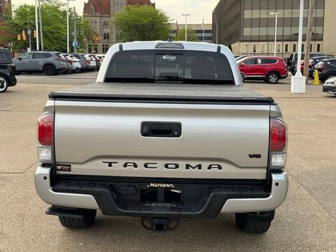 Used 2023 Toyota Tacoma TRD Sport w/ TRD Premium Sport Package AWD/4WD image 5