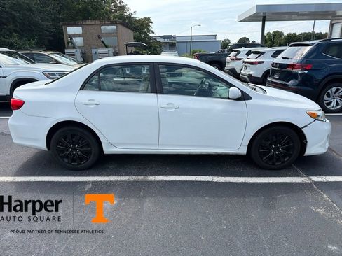 Used 2013 Toyota Corolla LE FWD image 6