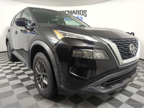 Used 2021 Nissan Rogue S image 6