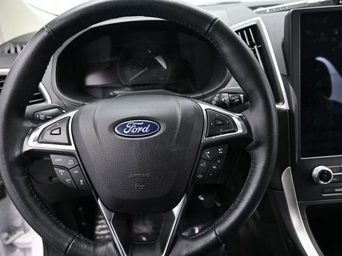 Used 2024 Ford Edge SEL image 23