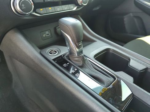 Certified 2023 Nissan Sentra S FWD image 34