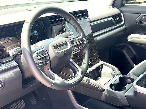 Used 2026 GMC Terrain Denali AWD/4WD image 12