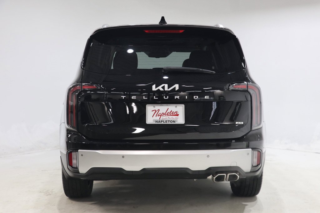 Used 2024 Kia Telluride EX w/ EX Captain's Chair Package AWD/4WD image 11