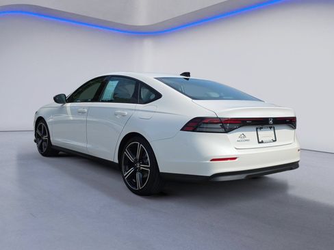 Certified 2026 Honda Accord SE image 3