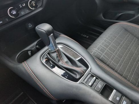 Certified 2024 Honda HR-V Sport image 28