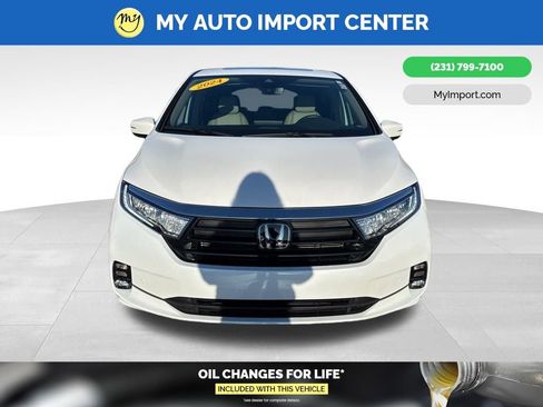 Used 2024 Honda Odyssey Touring image 2
