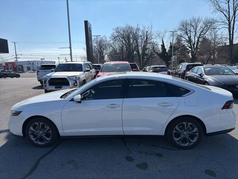 Used 2024 Honda Accord EX image 4